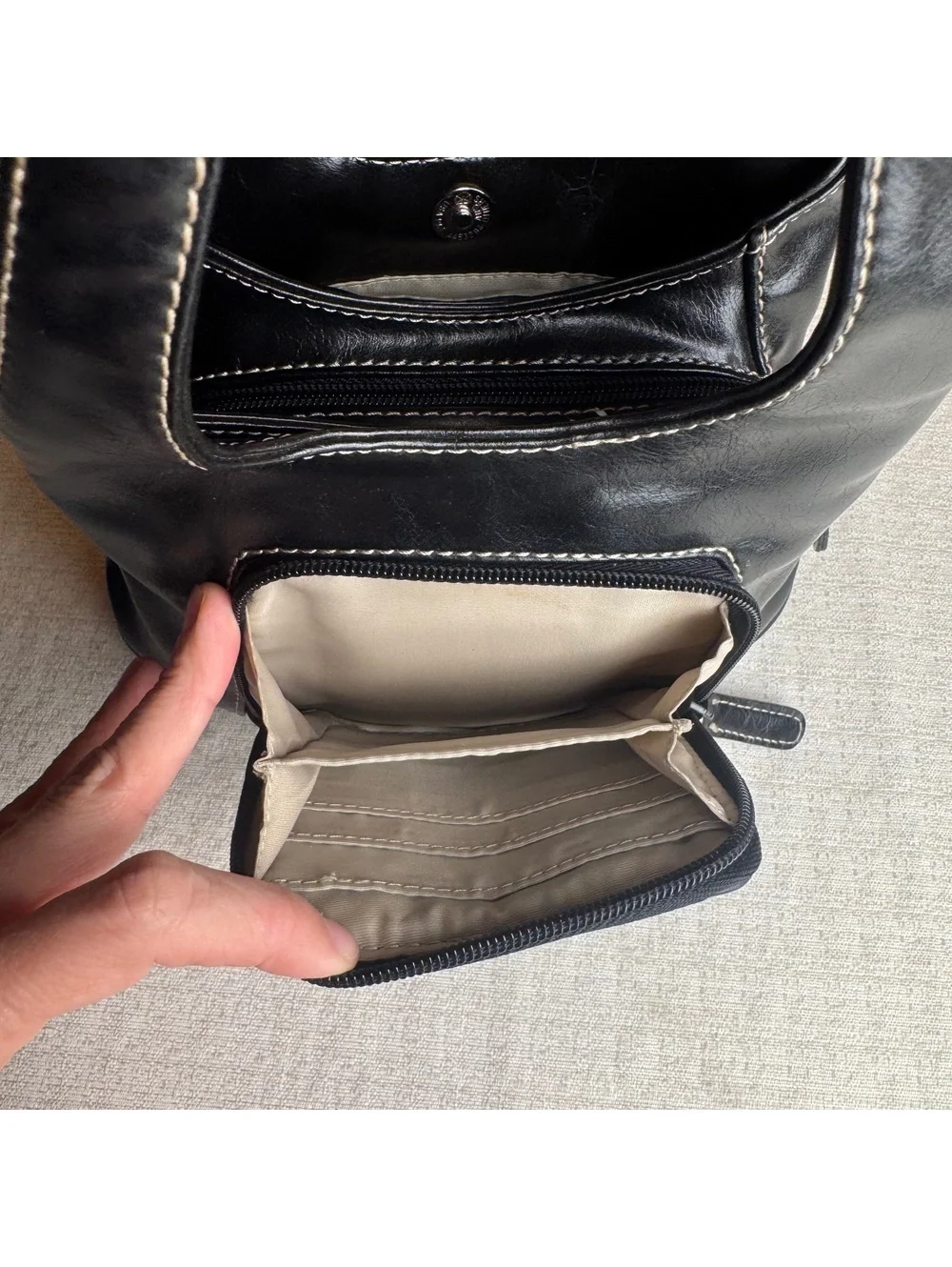 Vintage Nine West Black Hobo Handbag Contrast Stitching Y2K Purse 8x11